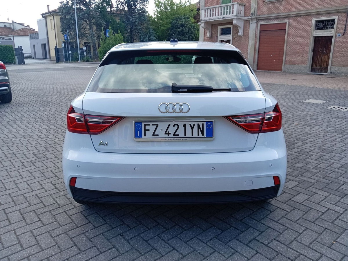 Audi A1 1.0 TFSI ultra Admired (20)