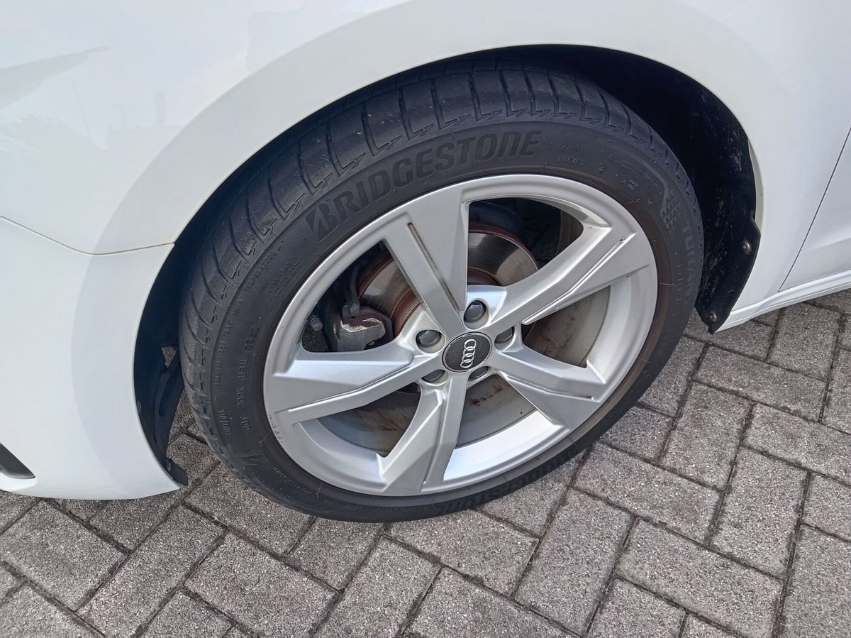 Audi A1 1.0 TFSI ultra Admired (4)