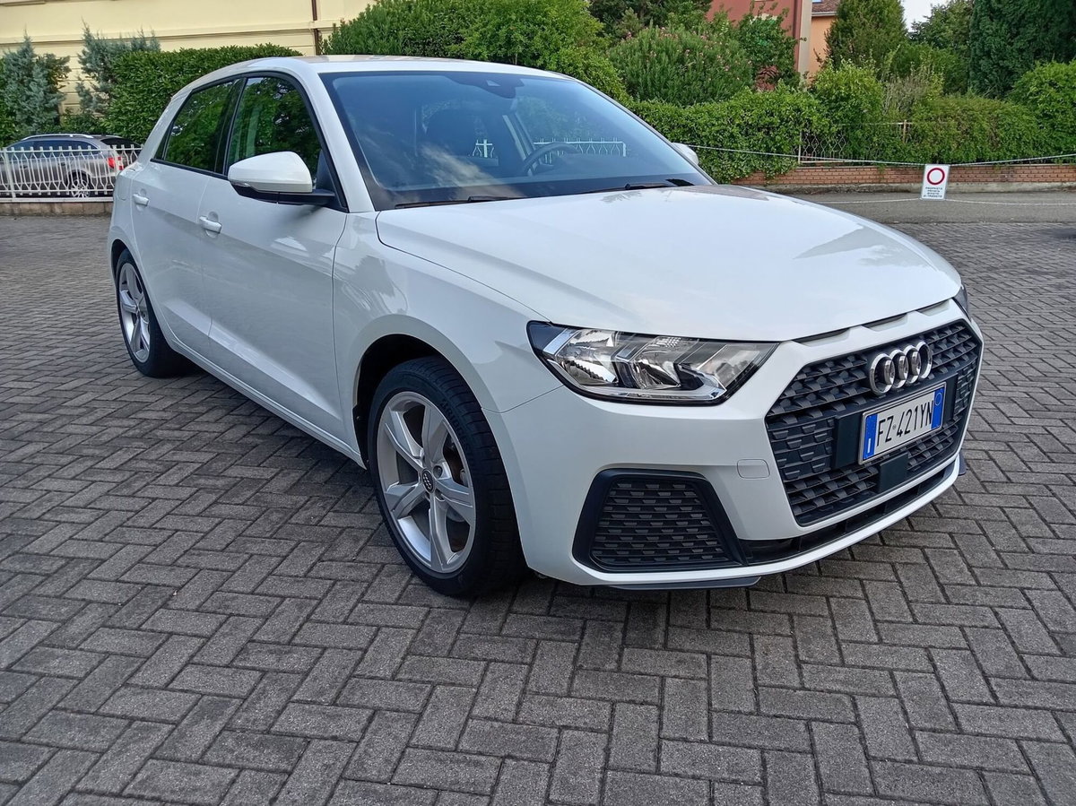 Audi A1 1.0 TFSI ultra Admired (5)