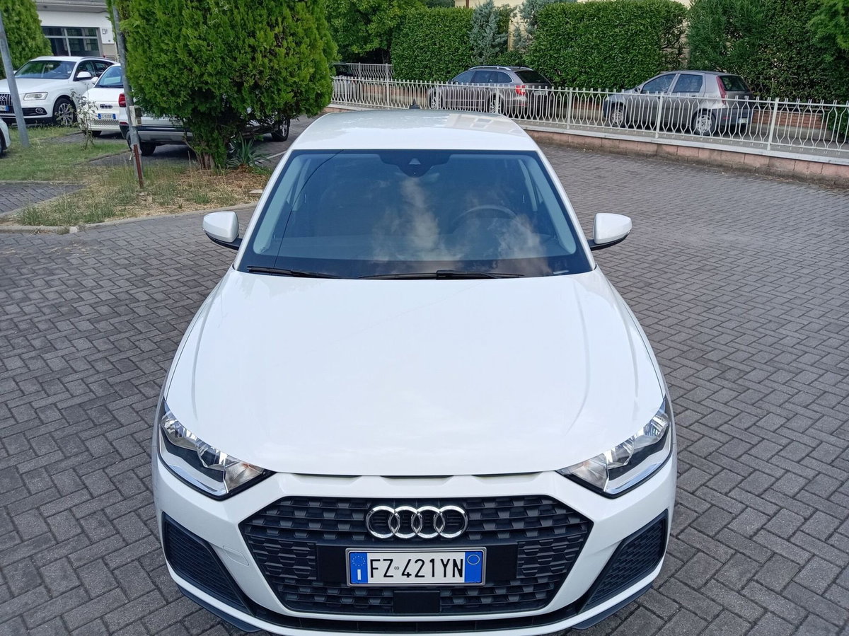 Audi A1 1.0 TFSI ultra Admired (7)