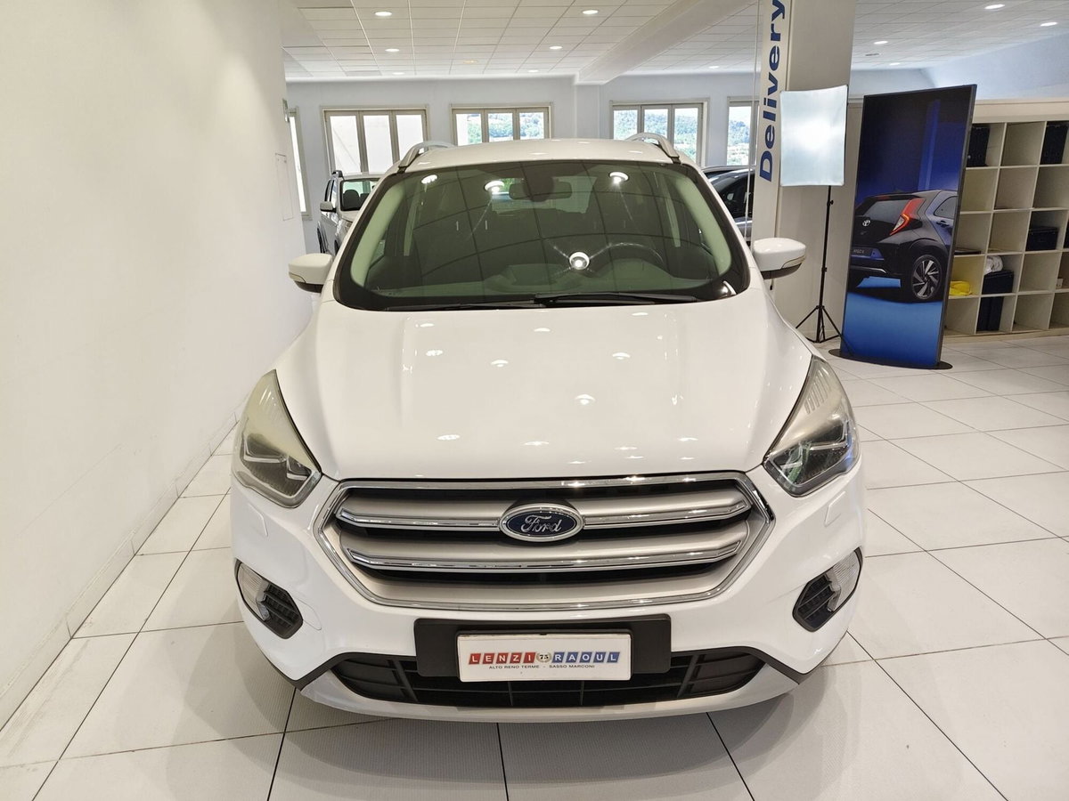 Ford Kuga 2.0 TDCI 150 CV S&S 4WD Business (13)