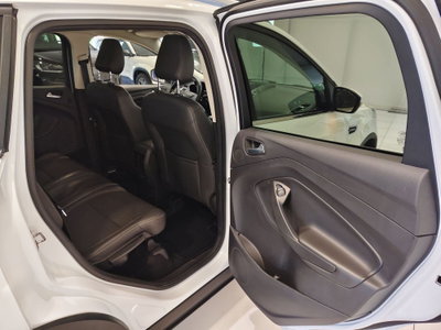 Ford Kuga 2.0 TDCI 150 CV S&S 4WD Business (19)
