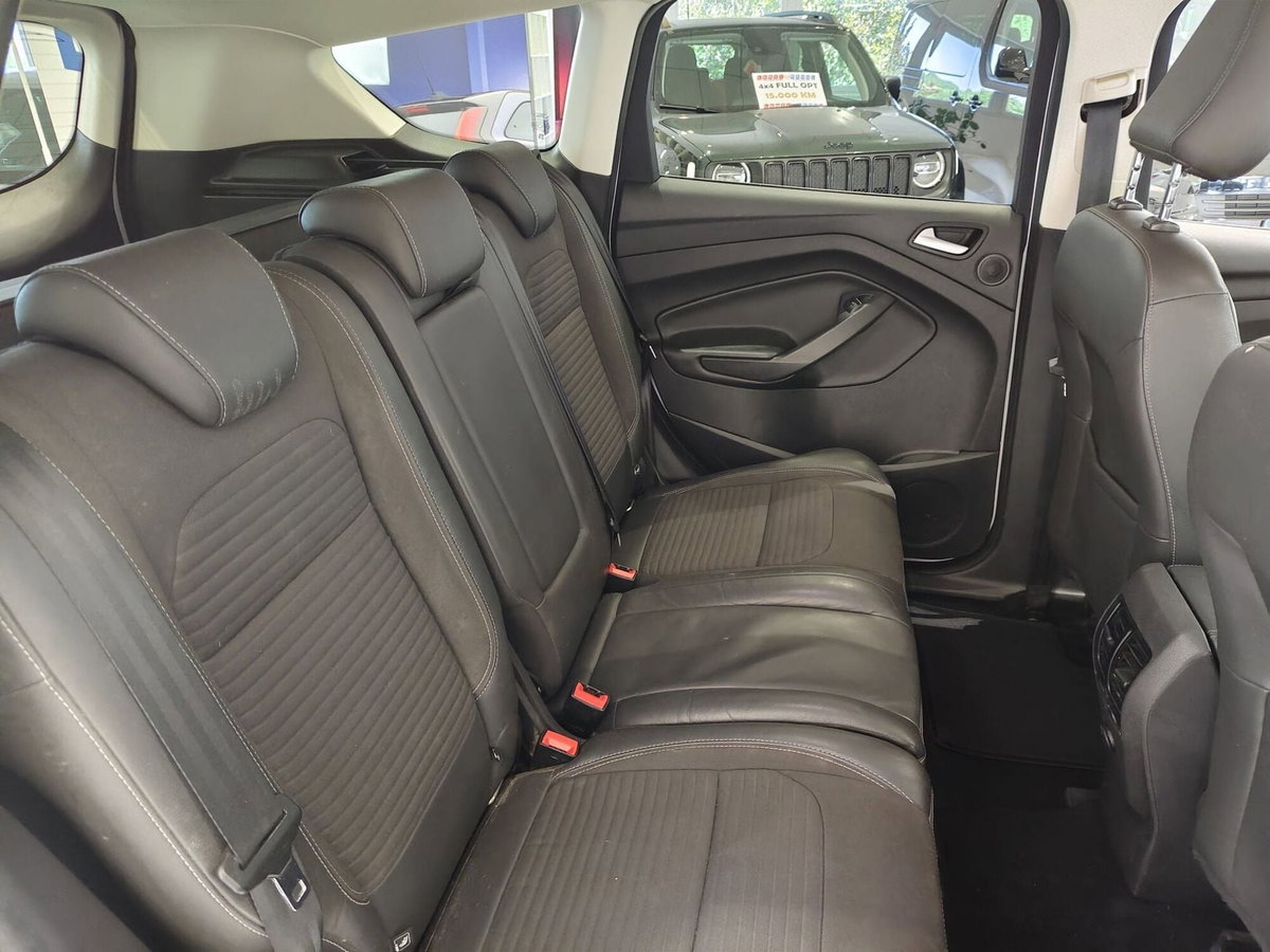 Ford Kuga 2.0 TDCI 150 CV S&S 4WD Business (20)