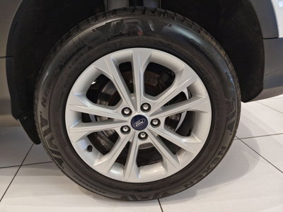 Ford Kuga 2.0 TDCI 150 CV S&S 4WD Business (8)