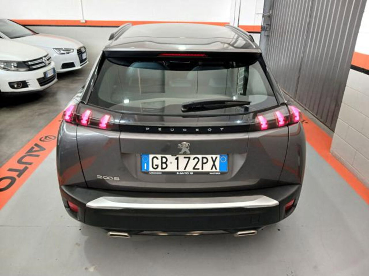 Peugeot 2008 PureTech 130 S&S Allure (4)