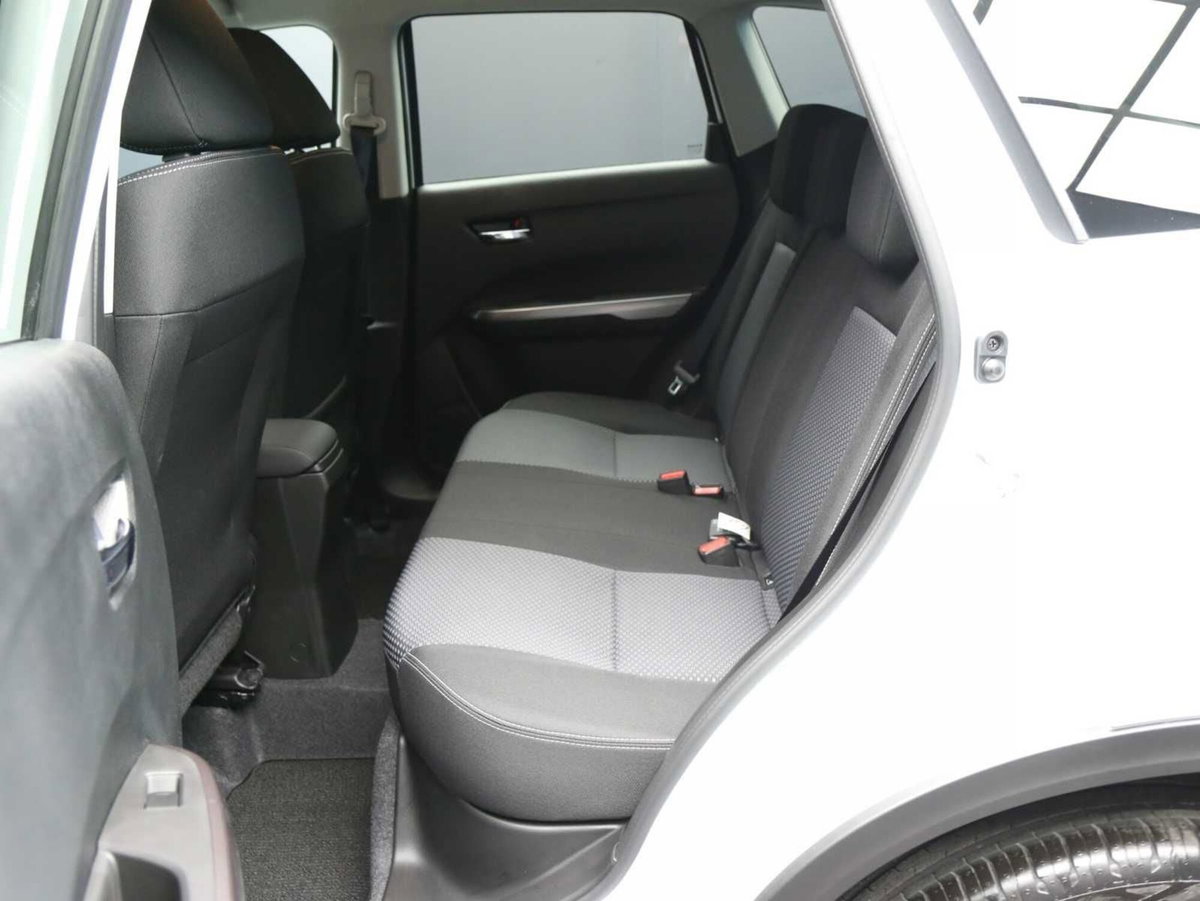 Suzuki Vitara 1.4 Hybrid 4WD AllGrip Easy Cool (10)