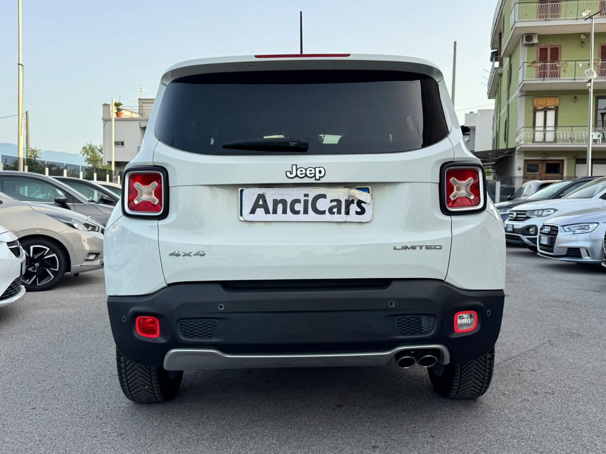 Jeep Renegade 2.0 Mjt 140CV 4WD Active Drive Limited (15)