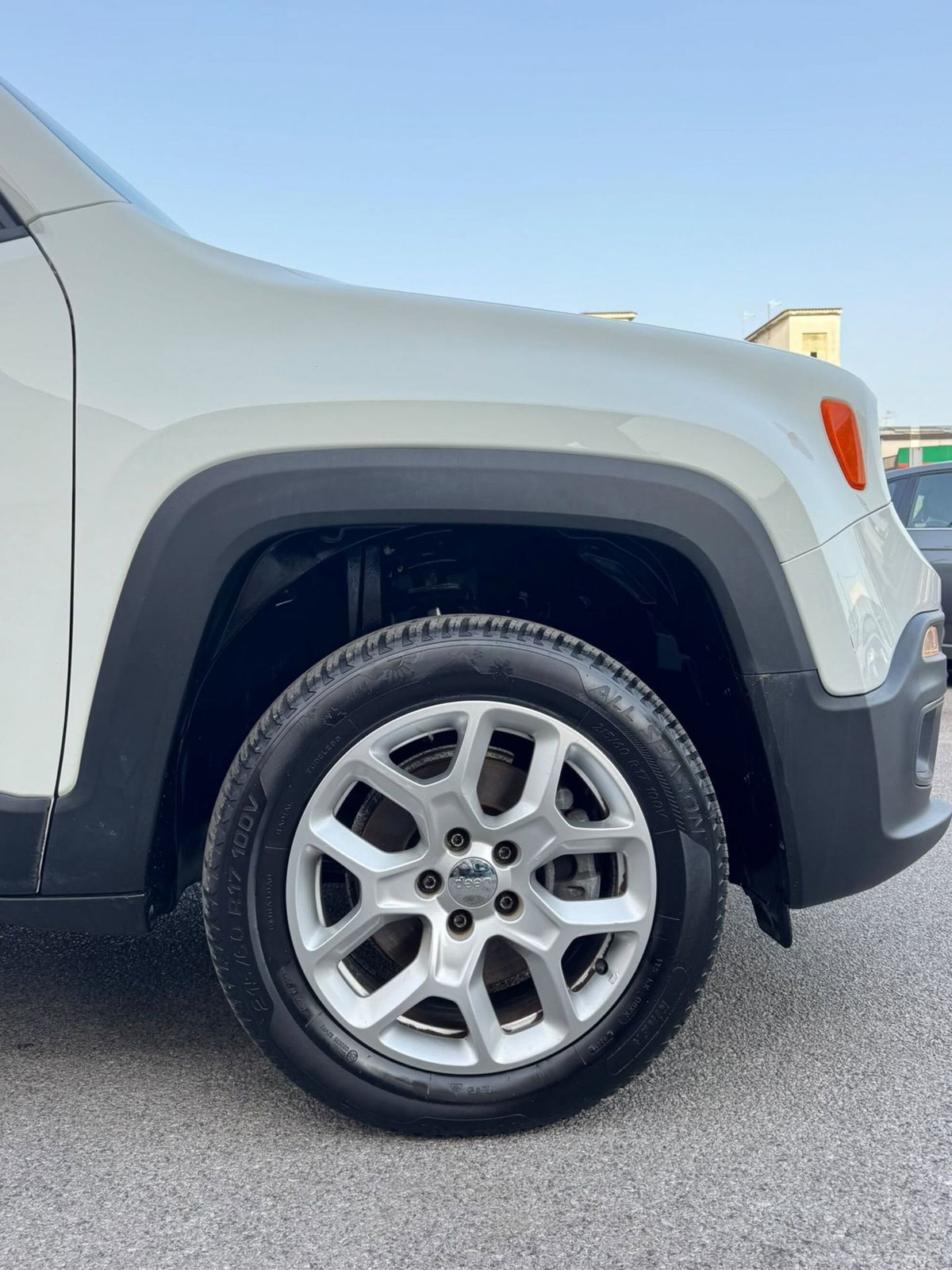Jeep Renegade 2.0 Mjt 140CV 4WD Active Drive Limited (17)