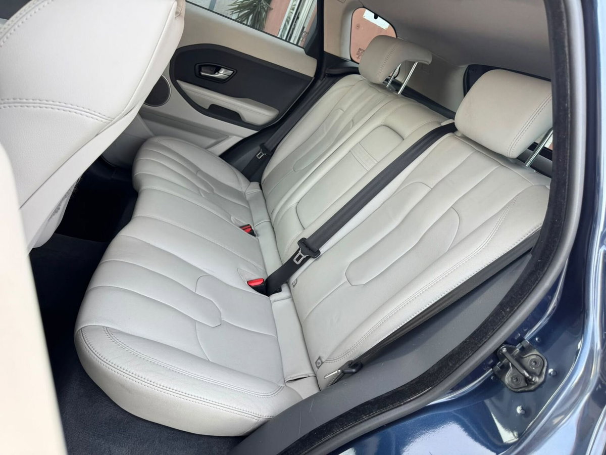 Land Rover Range Rover Evoque 2.2 TD4 5p. Pure (11)