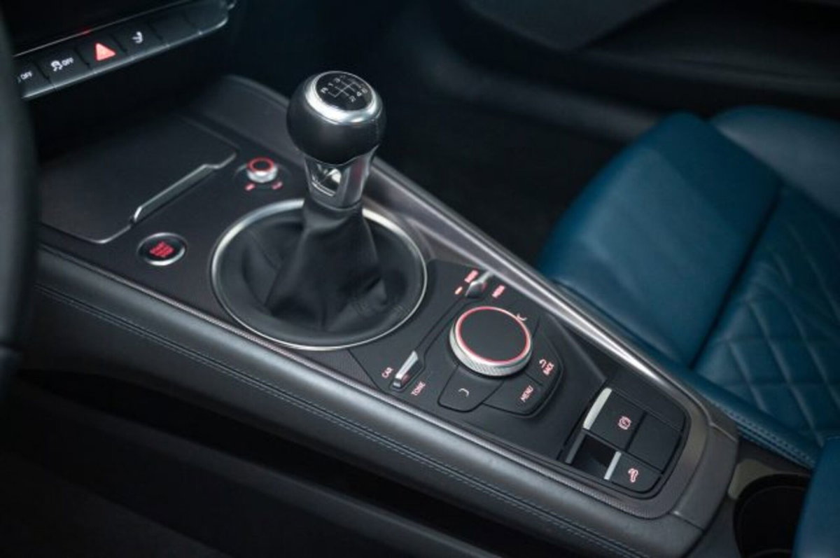Audi TT Cabrio 1.8 TFSI S line (14)