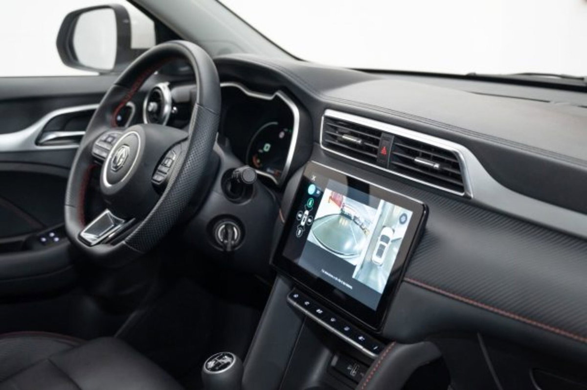 Mg ZS ZS 1.5 Luxury (16)