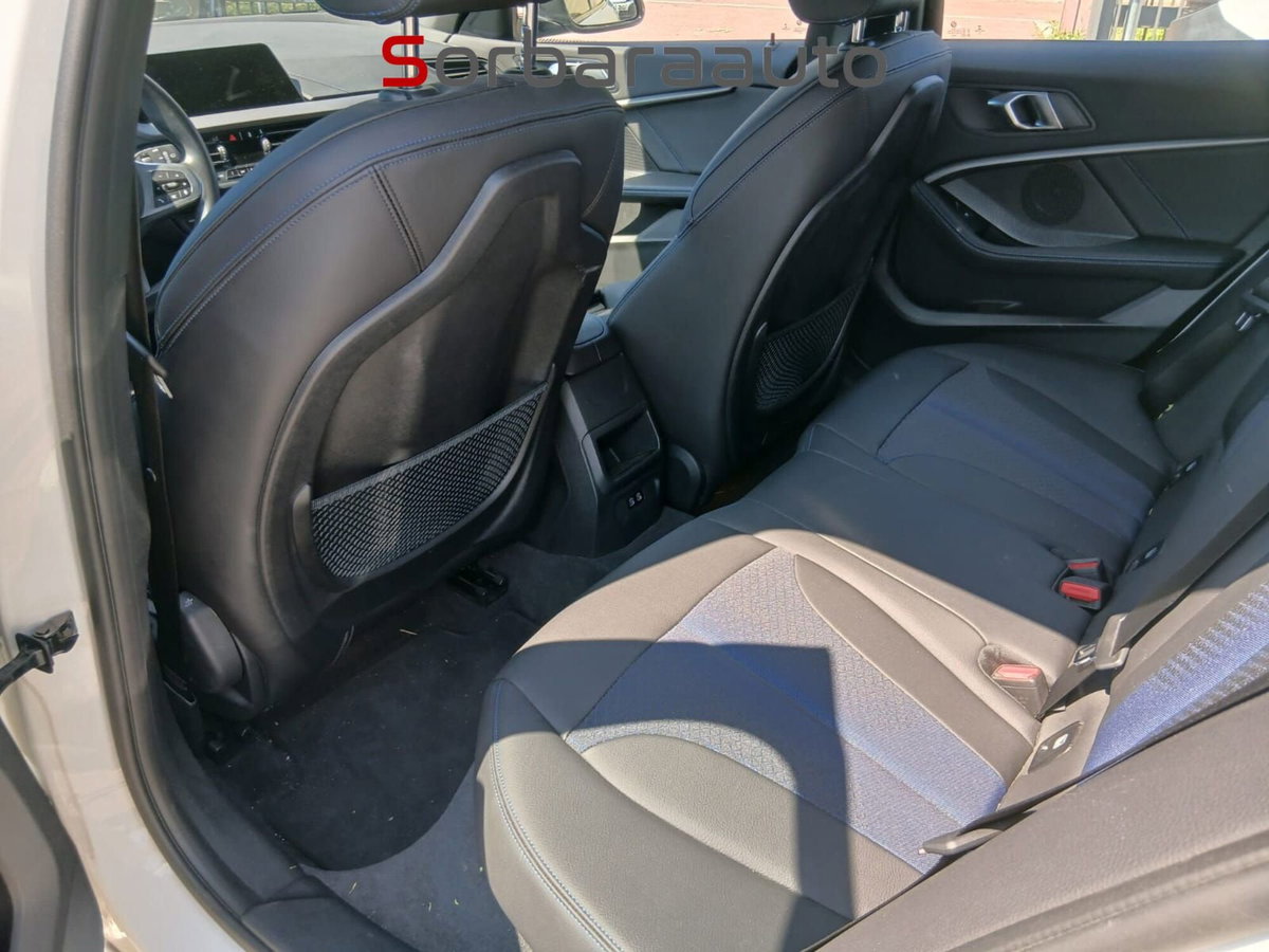 BMW Serie 1 118d MSport auto (14)