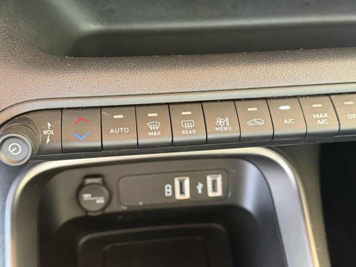 Jeep Avenger 1.2 turbo Altitude fwd 100cv (9)