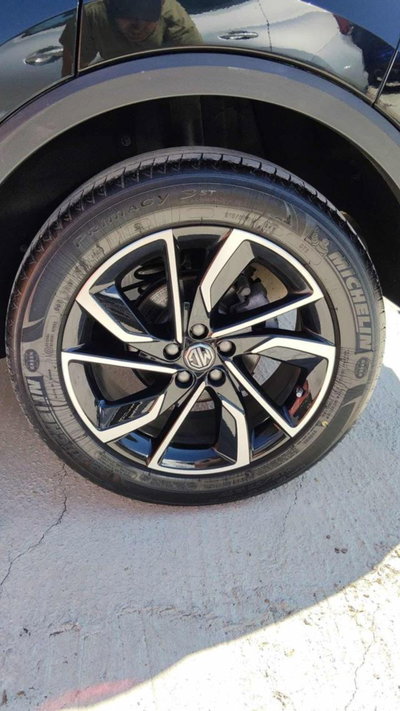 Mg ZS ZS 1.0 Luxury (2)