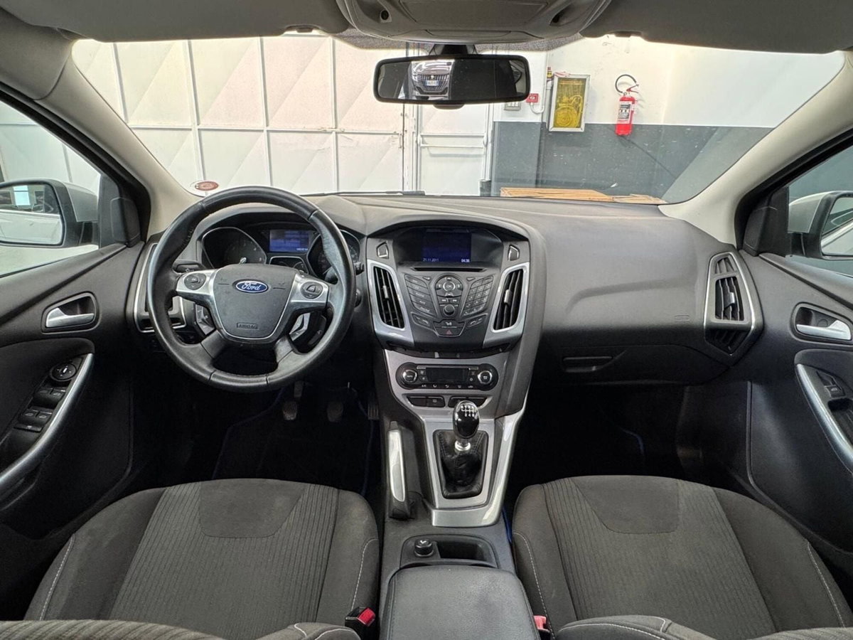 Ford Focus 1.6 TDCi 115 CV Titanium (11)