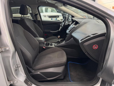 Ford Focus 1.6 TDCi 115 CV Titanium (8)
