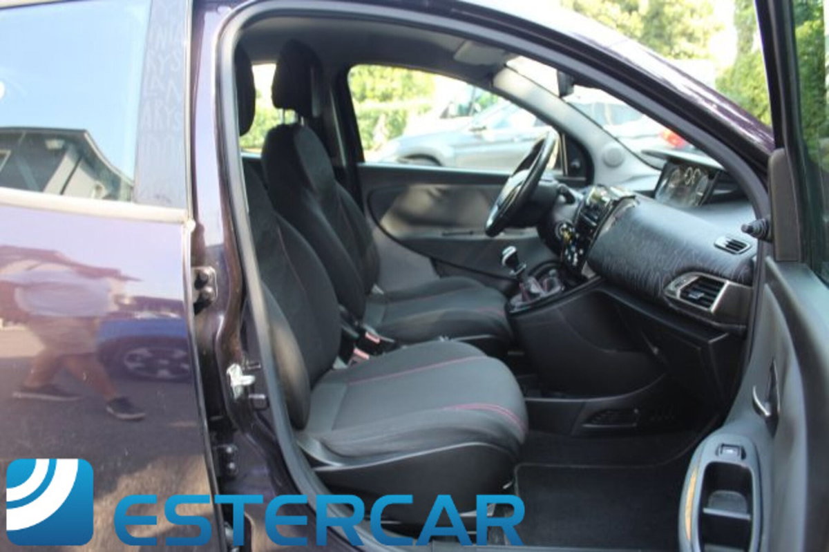 Lancia Ypsilon 1.2 69 CV 5 porte GPL Ecochic Elefantino (10)