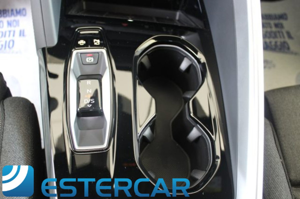 Audi Q5 Sportback 2.0 tdi mhev+ Launch Edition S line quattro 204cv s-tronic (8)
