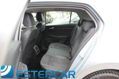 Volkswagen Golf Variant 2.0 tdi Style 150cv dsg (20)