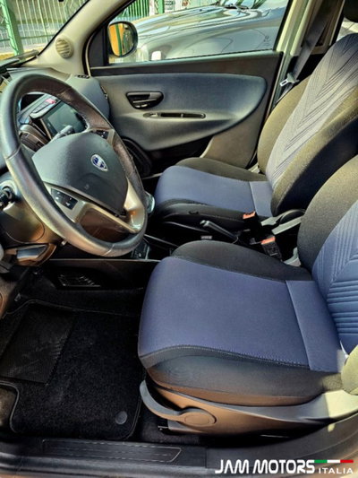 Lancia Ypsilon 1.0 FireFly 5 porte S&S Hybrid Gold Plus (10)