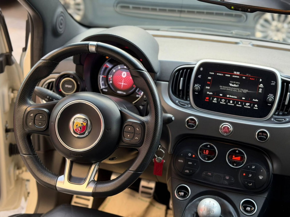 Abarth 595 595 1.4 Turbo T-Jet 165 CV Turismo (12)