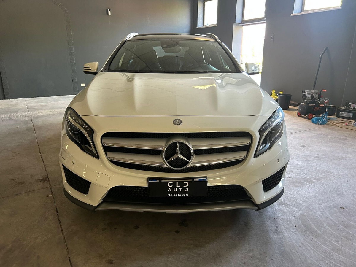 Mercedes-Benz GLA SUV 200 CDI Premium (2)