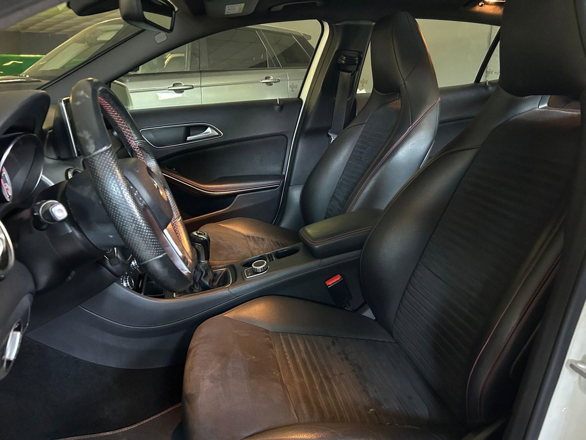 Mercedes-Benz GLA SUV 200 CDI Premium (6)