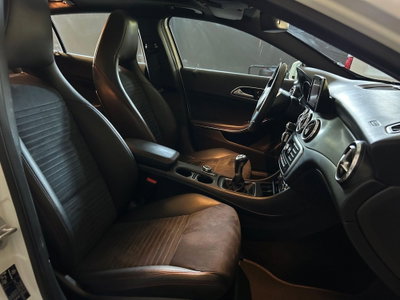 Mercedes-Benz GLA SUV 200 CDI Premium (9)