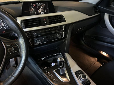 BMW Serie 3 Touring 316d  Luxury (12)