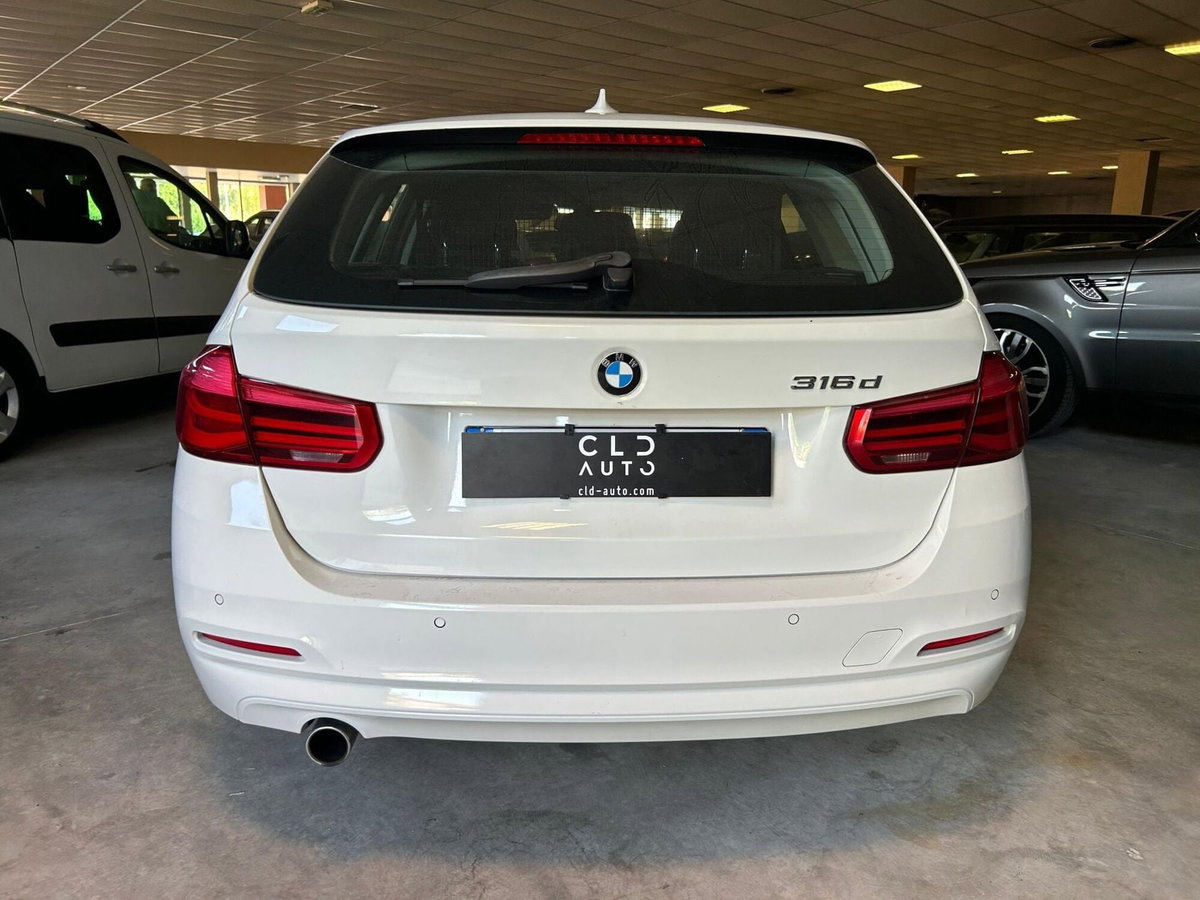 BMW Serie 3 Touring 316d  Luxury (5)