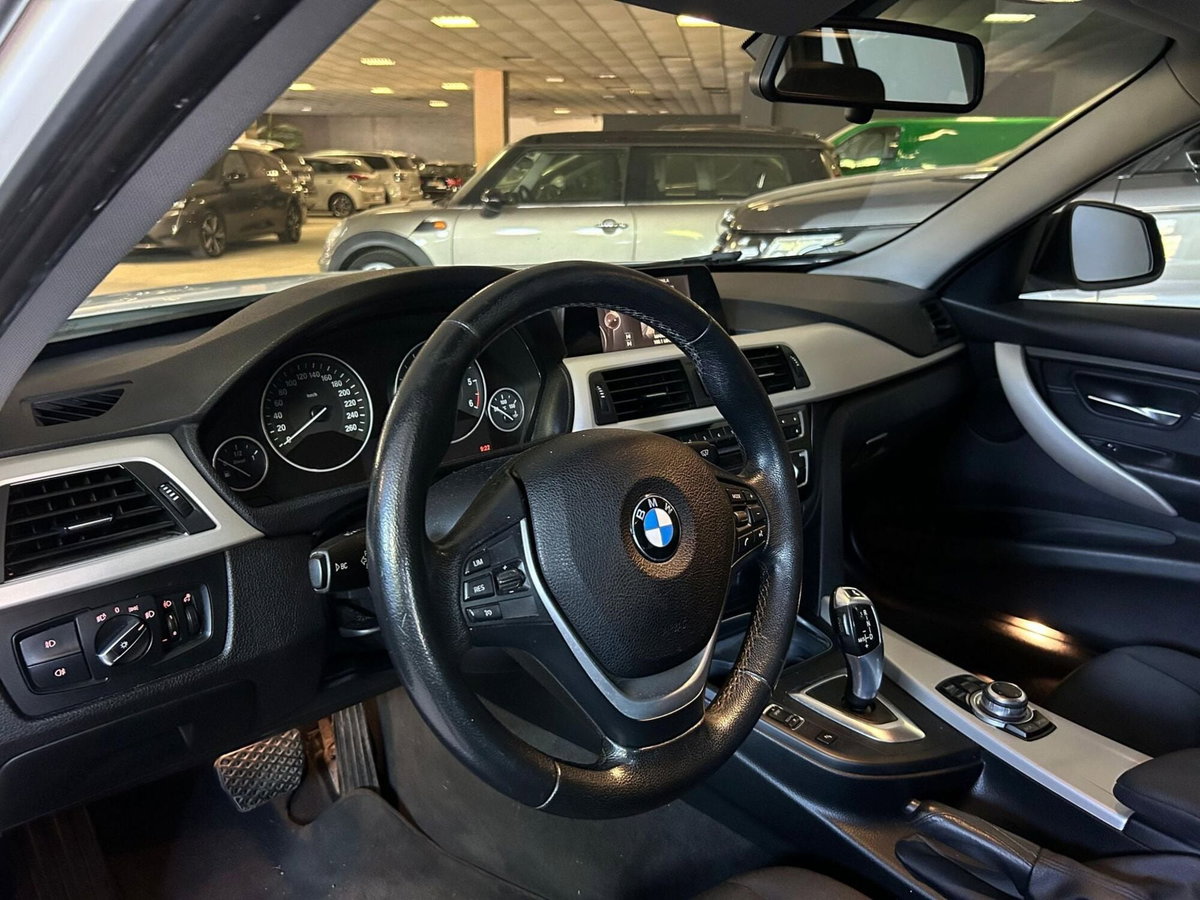 BMW Serie 3 Touring 316d  Luxury (6)
