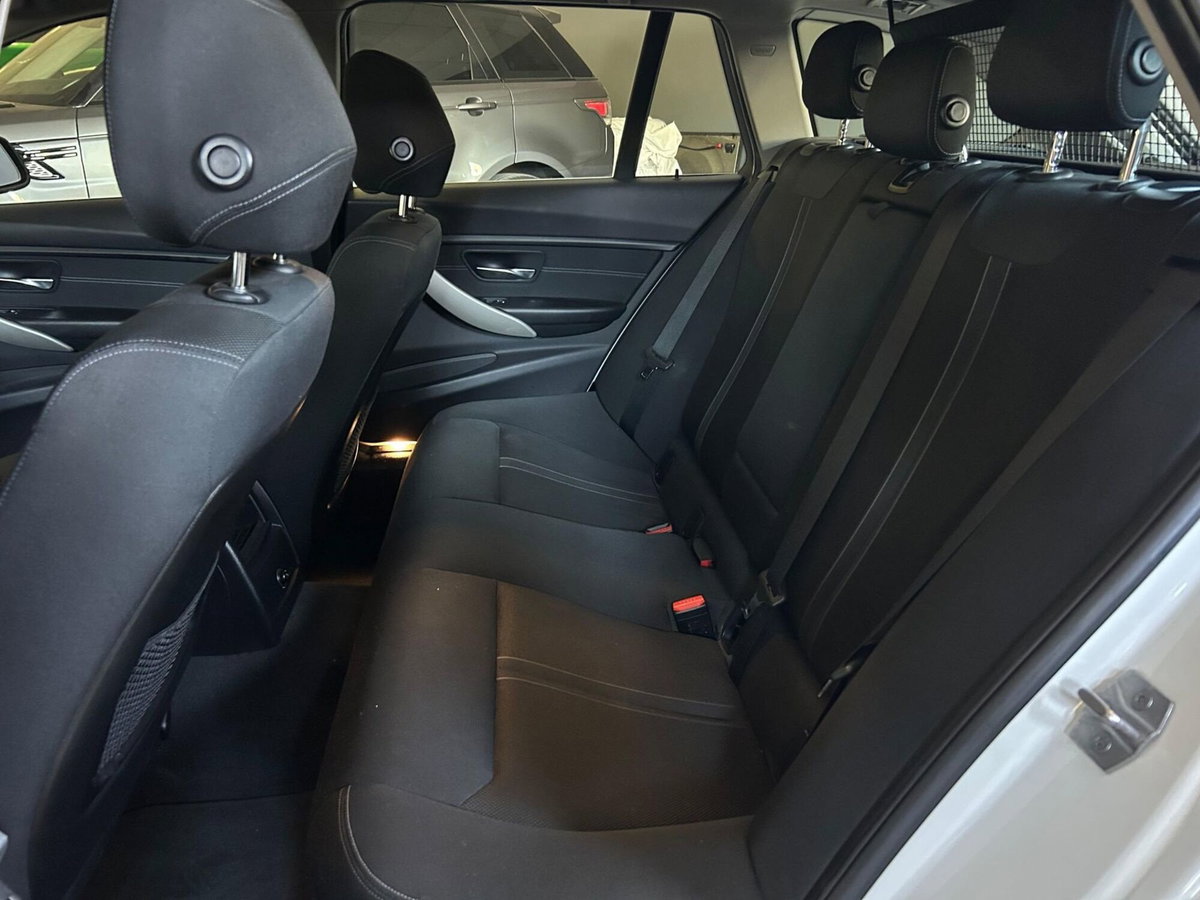 BMW Serie 3 Touring 316d  Luxury (8)