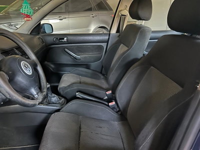 Volkswagen Golf 1.9 TDI/130 CV cat 5p. Highline (7)
