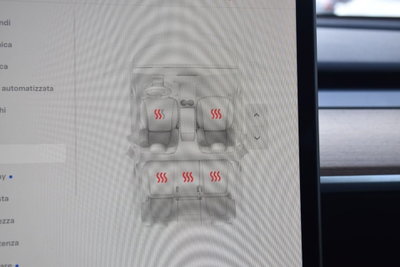 Tesla Model Y Long Range Dual Motor awd (11)