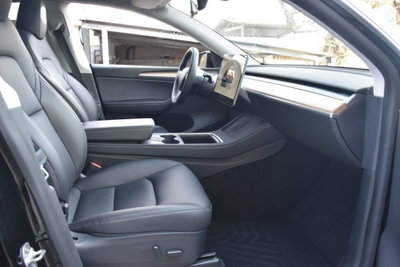 Tesla Model Y Long Range Dual Motor awd (18)