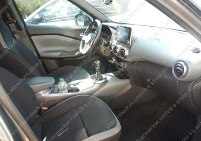 Nissan Juke 1.0 dig-t N-Connecta 114cv (2)