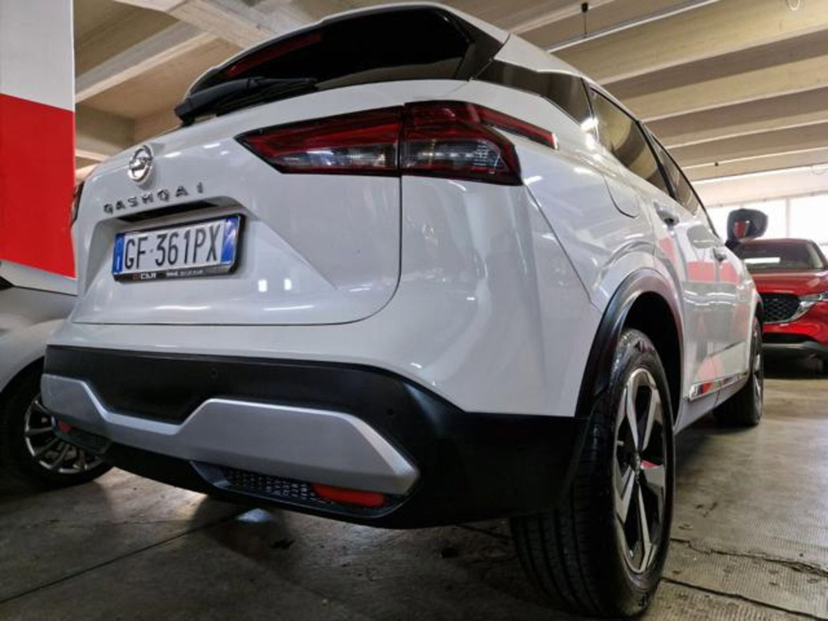 Nissan Qashqai MHEV 158 CV Xtronic Premiere Edition (17)