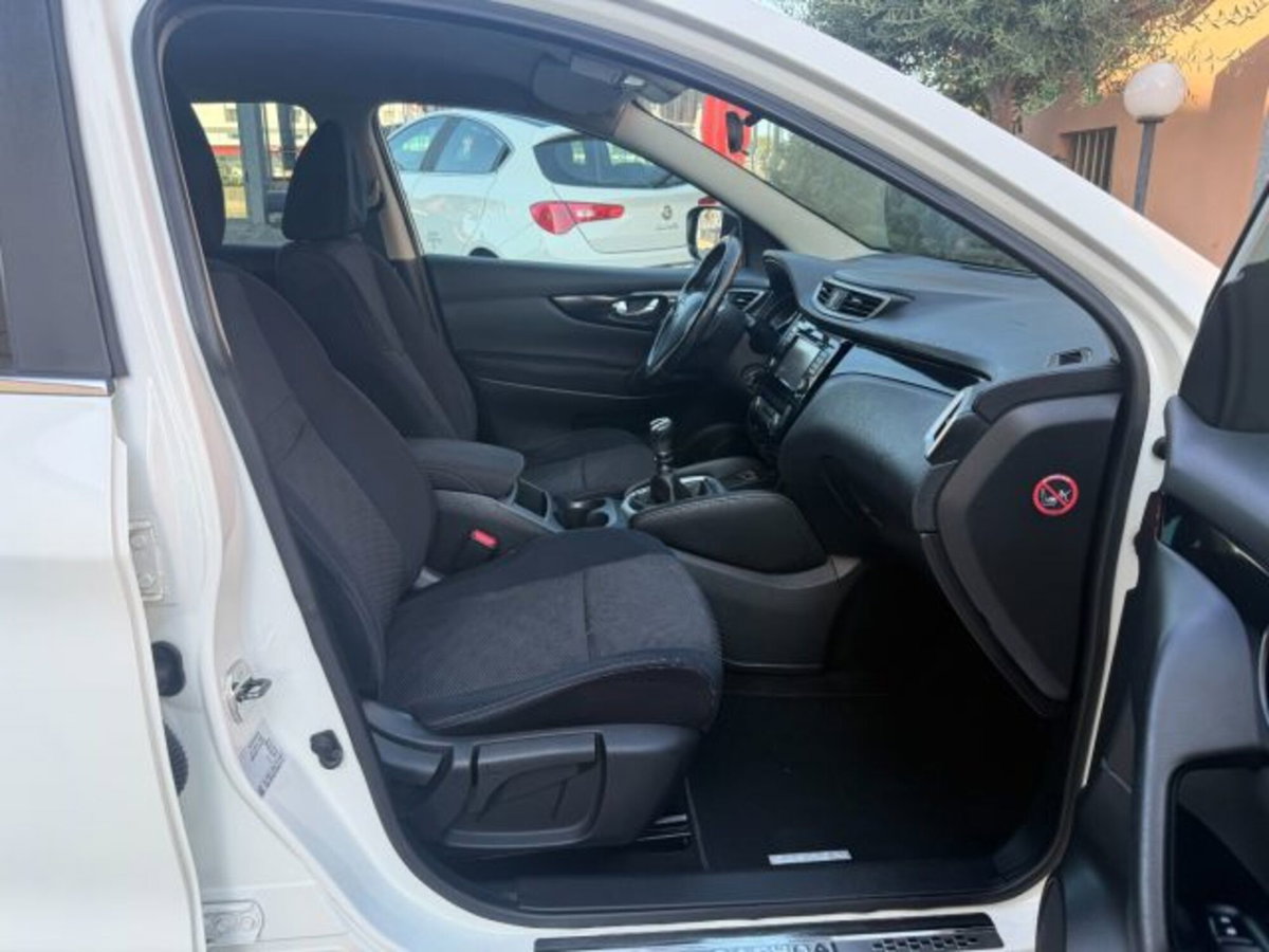 Nissan Qashqai 1.6 DIG-T Acenta (15)