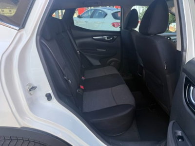 Nissan Qashqai 1.6 DIG-T Acenta (17)