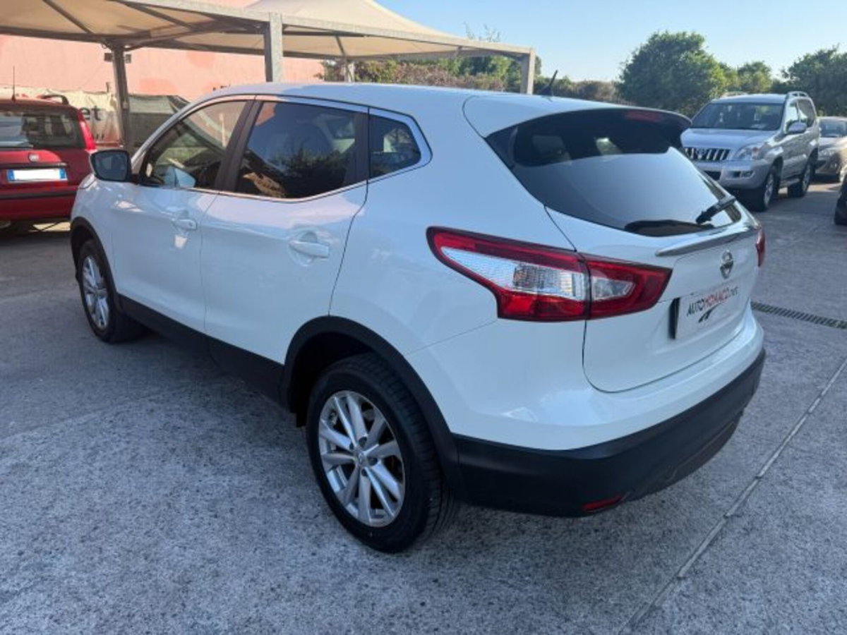 Nissan Qashqai 1.6 DIG-T Acenta (4)
