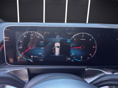Mercedes-Benz GLB 200 d Automatic 4Matic Premium (11)