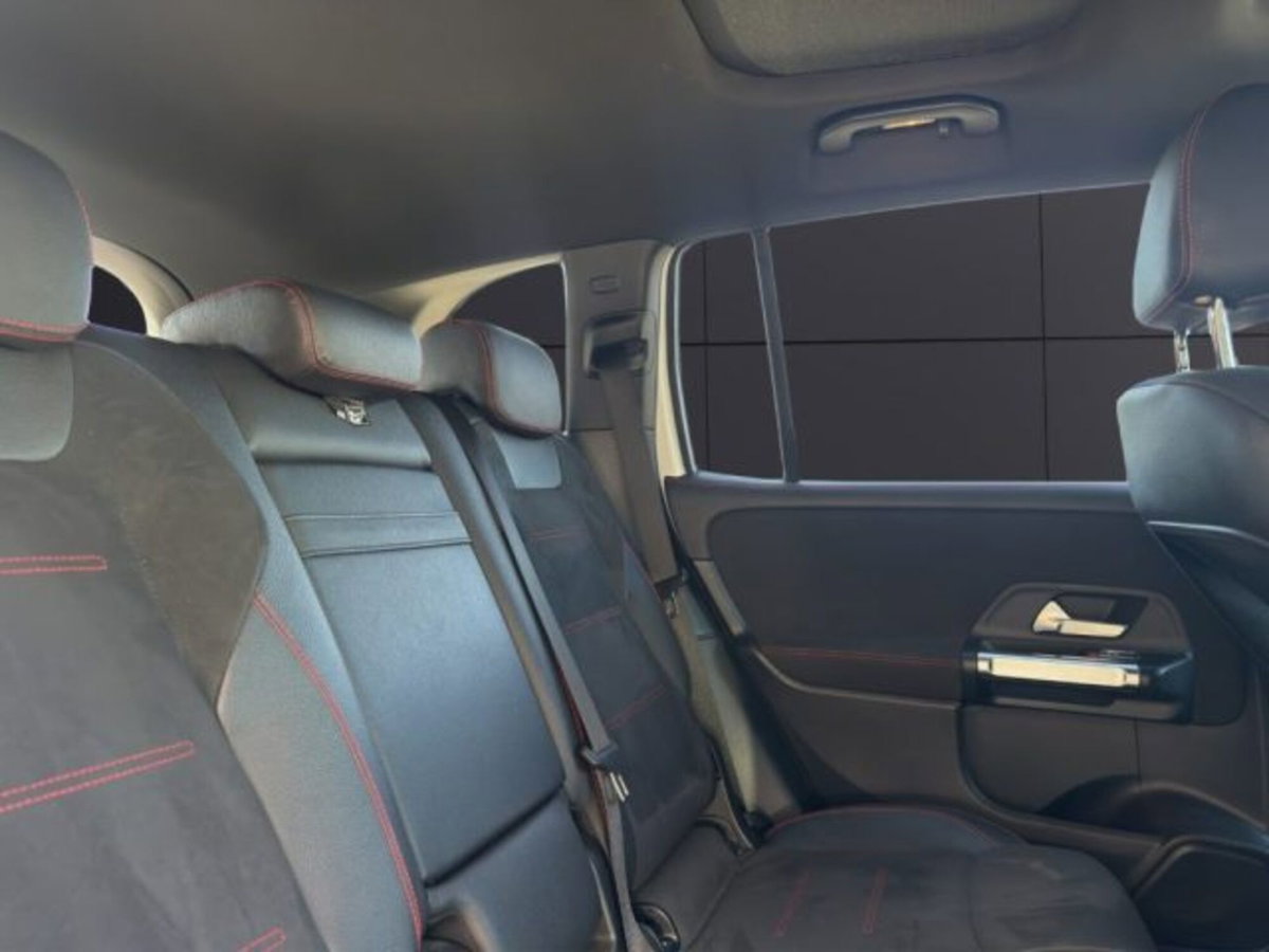 Mercedes-Benz GLB 200 d Automatic 4Matic Premium (19)