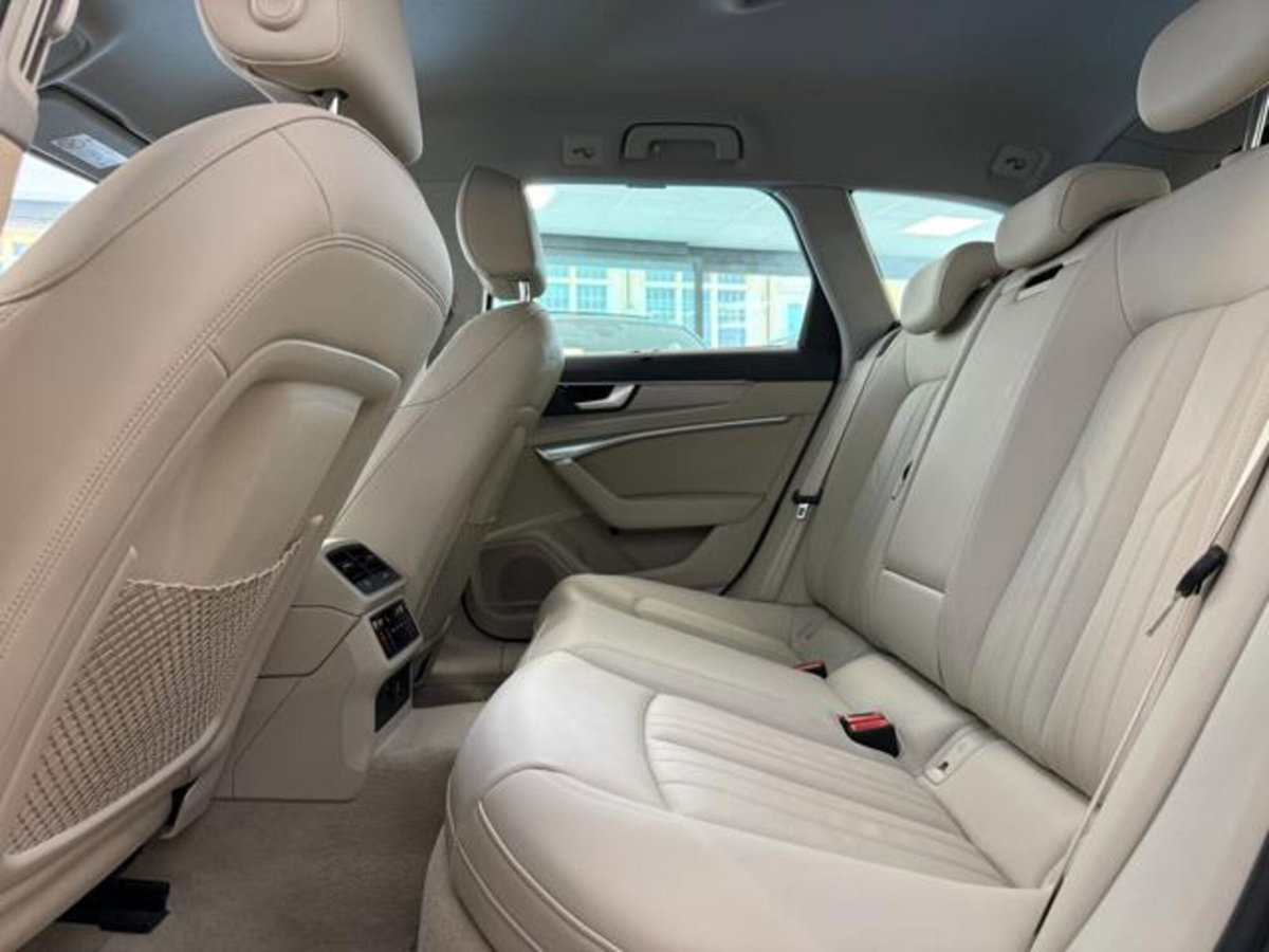 Audi A6 Avant 40 2.0 TDI quattro ultra S tronic Business (13)