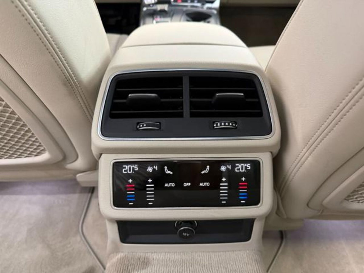 Audi A6 Avant 40 2.0 TDI quattro ultra S tronic Business (14)