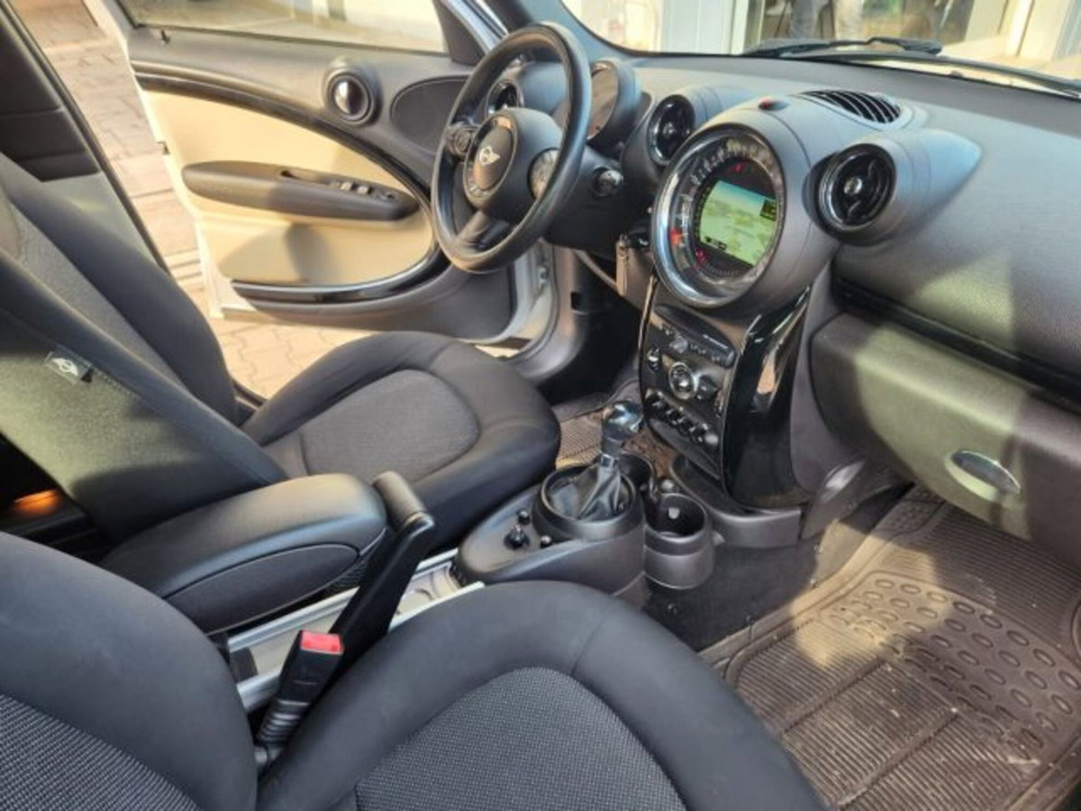 MINI Mini Countryman 2.0 Cooper D Countryman Automatica (12)
