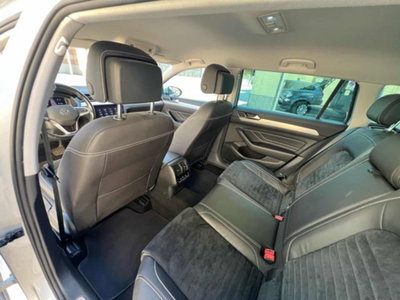 Volkswagen Passat Variant 2.0 TDI SCR EVO DSG Executive (13)