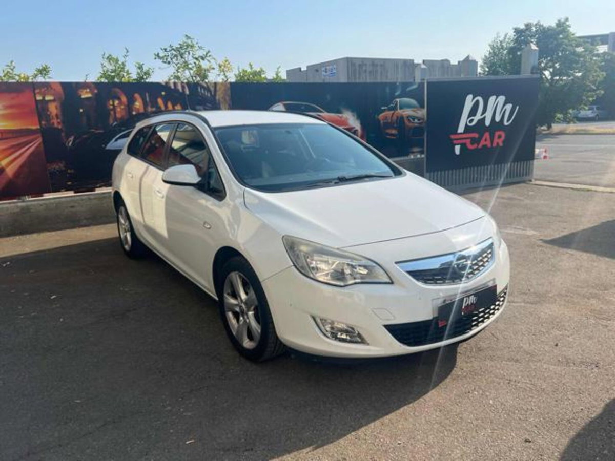 Opel Astra Station Wagon 1.4 Turbo 140CV Sports aut. Cosmo (3)