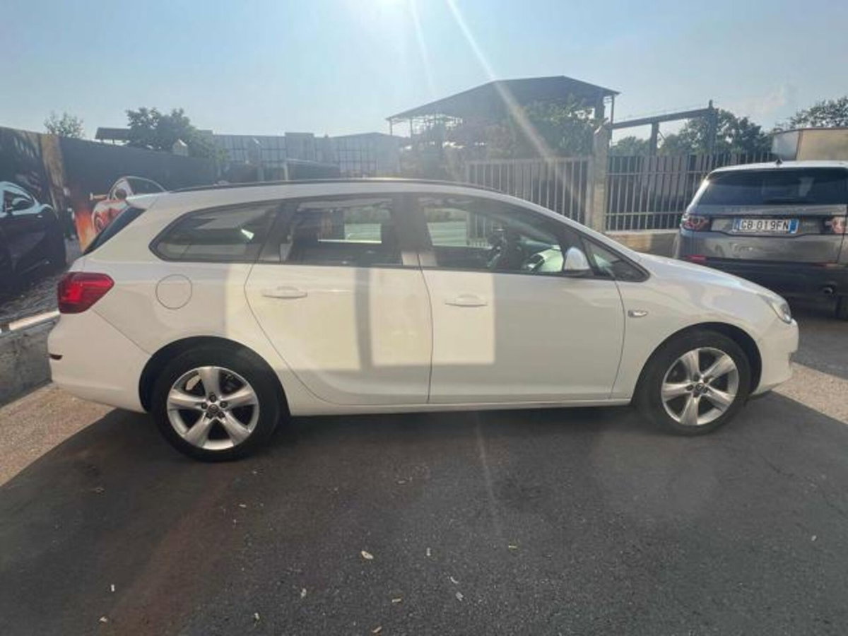 Opel Astra Station Wagon 1.4 Turbo 140CV Sports aut. Cosmo (4)