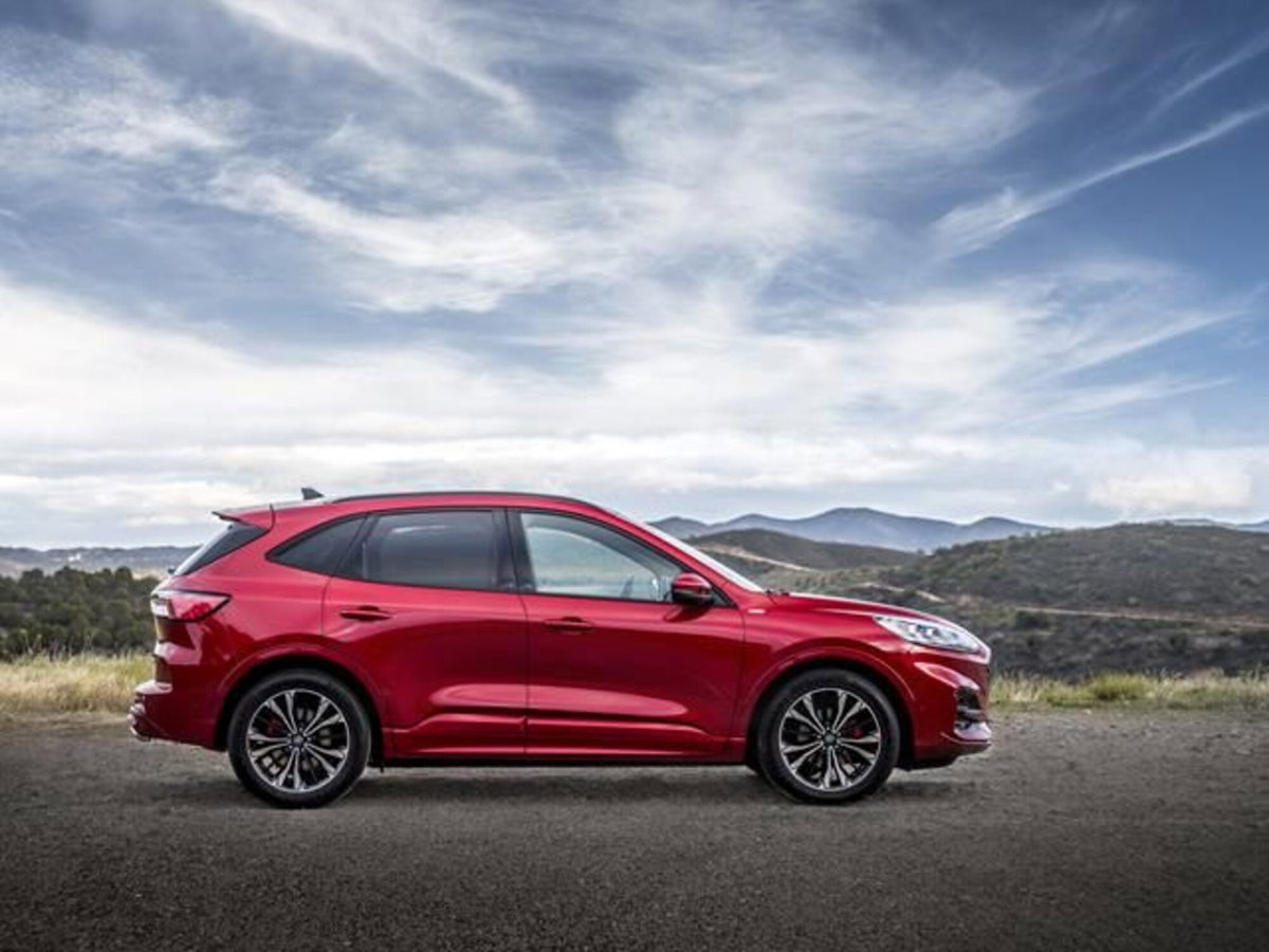 Ford Kuga 2.5 Full Hybrid 190 CV CVT 2WD ST-Line Design