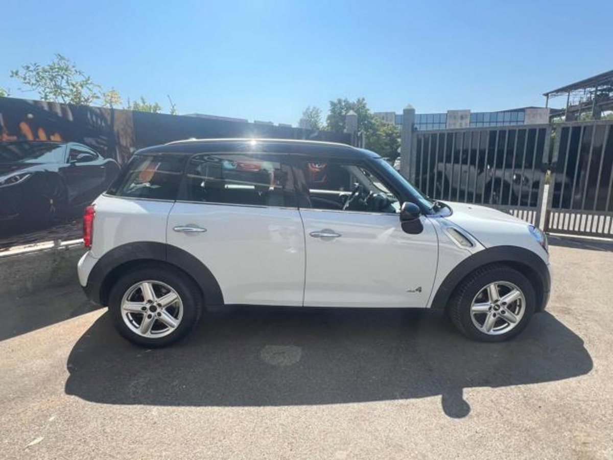 MINI Mini Countryman 1.6 Cooper D Countryman ALL4 (4)